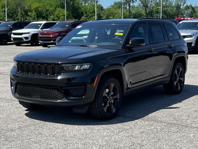 new 2024 Jeep Grand Cherokee L car, priced at $49,354