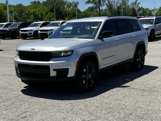 new 2024 Jeep Grand Cherokee L car, priced at $49,354