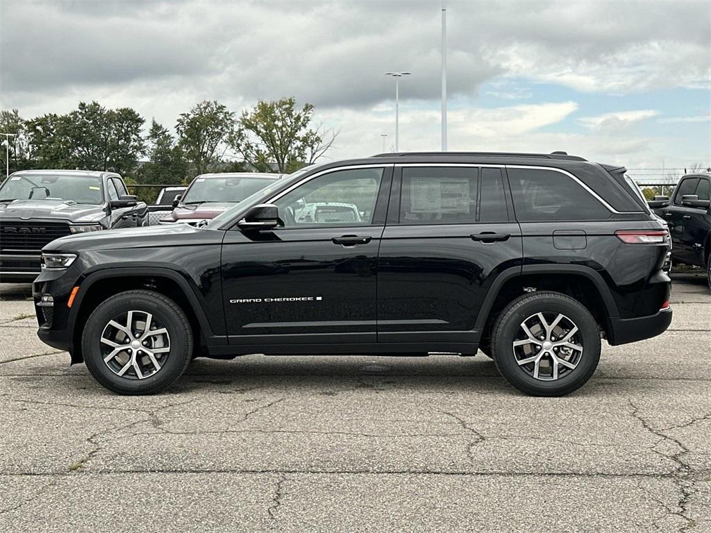 new 2025 Jeep Grand Cherokee car, priced at $46,867