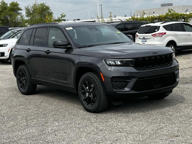 new 2024 Jeep Grand Cherokee car, priced at $44,864