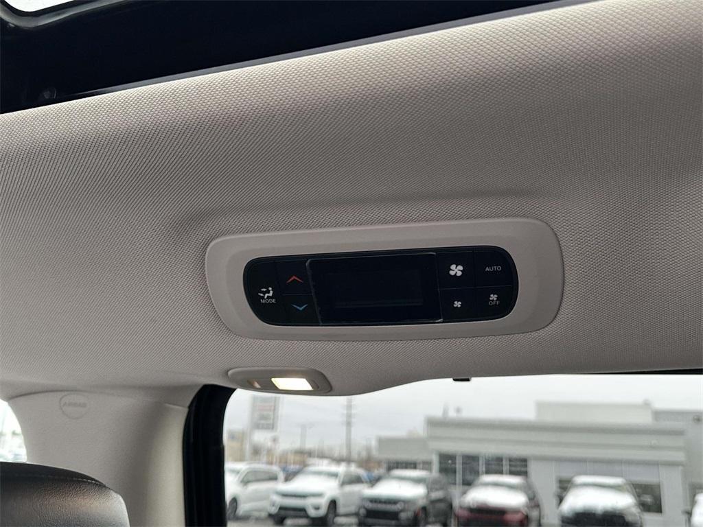 used 2019 Chrysler Pacifica car, priced at $19,995