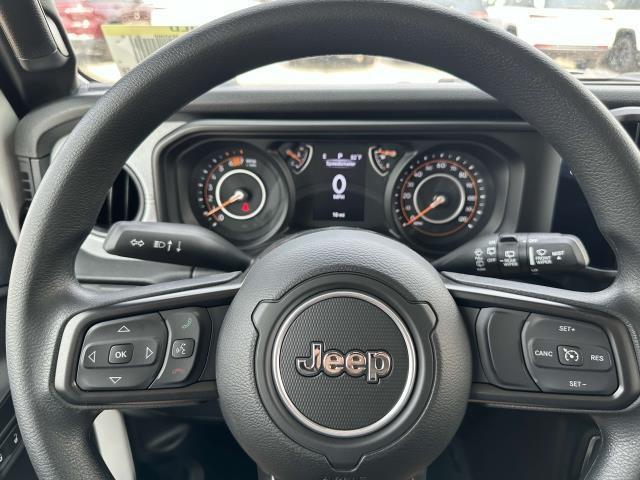 new 2025 Jeep Wrangler car, priced at $42,537