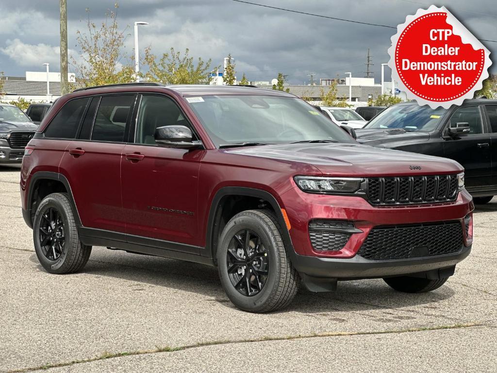 new 2025 Jeep Grand Cherokee car, priced at $45,708