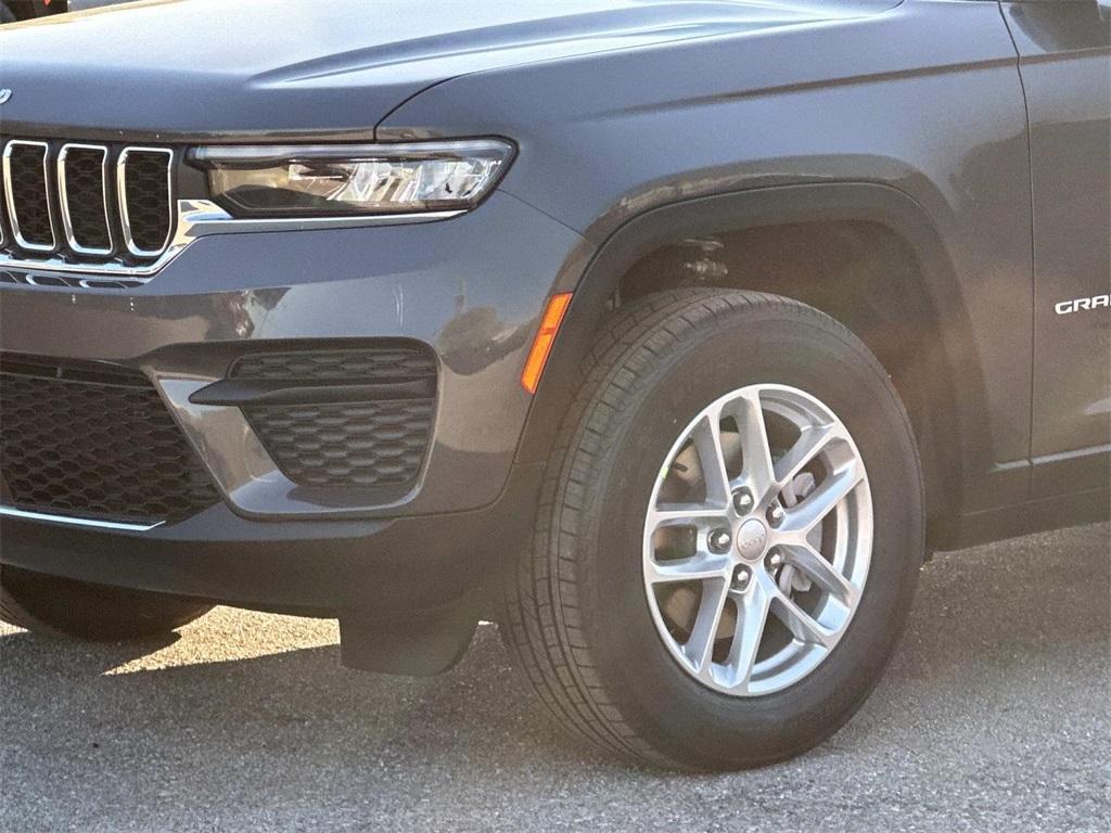 new 2025 Jeep Grand Cherokee car, priced at $43,406