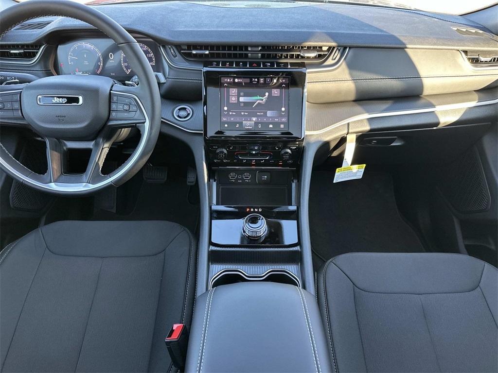 new 2025 Jeep Grand Cherokee car, priced at $43,406