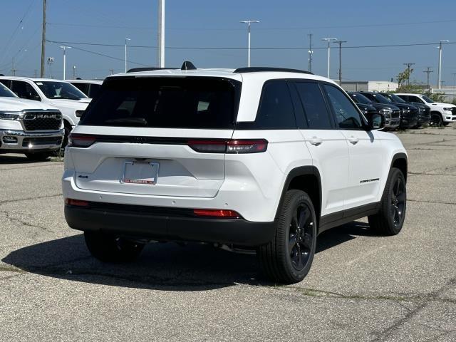 new 2025 Jeep Grand Cherokee car, priced at $46,527