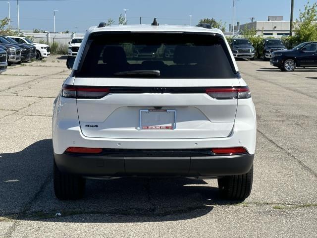 new 2025 Jeep Grand Cherokee car, priced at $46,527