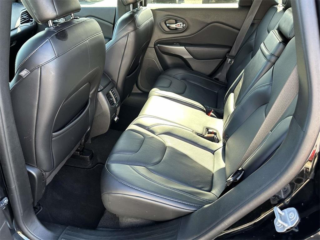 used 2019 Jeep Cherokee car, priced at $16,995