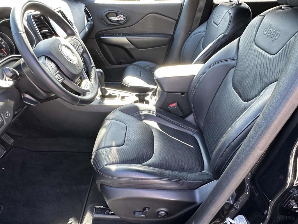 used 2019 Jeep Cherokee car, priced at $16,995