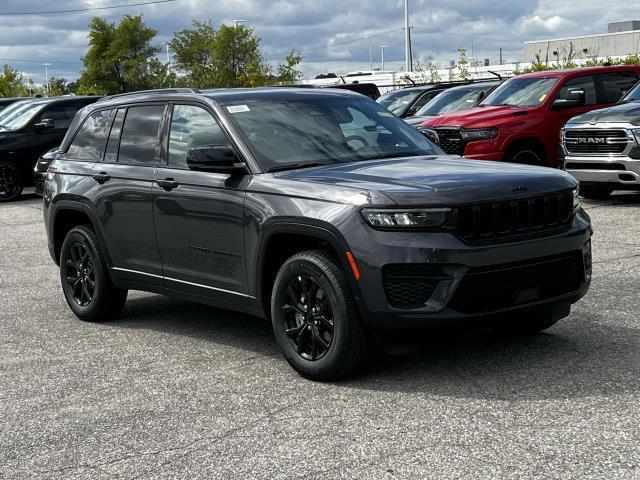 new 2024 Jeep Grand Cherokee car, priced at $44,364