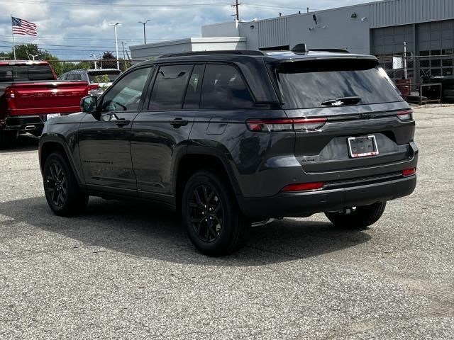 new 2024 Jeep Grand Cherokee car, priced at $44,364