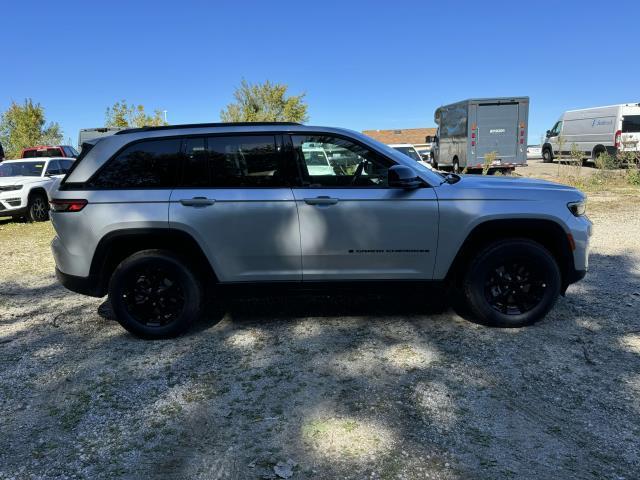 new 2025 Jeep Grand Cherokee car, priced at $45,384