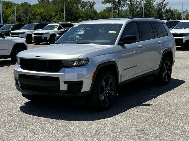 new 2024 Jeep Grand Cherokee L car, priced at $49,804