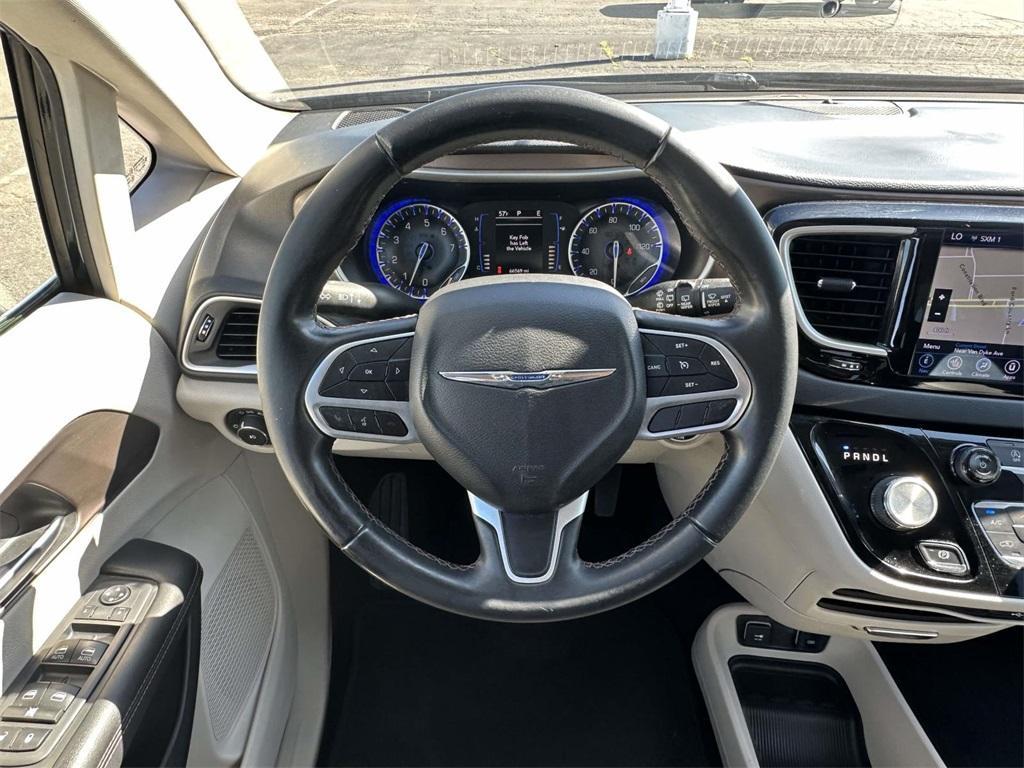 used 2018 Chrysler Pacifica car, priced at $17,995