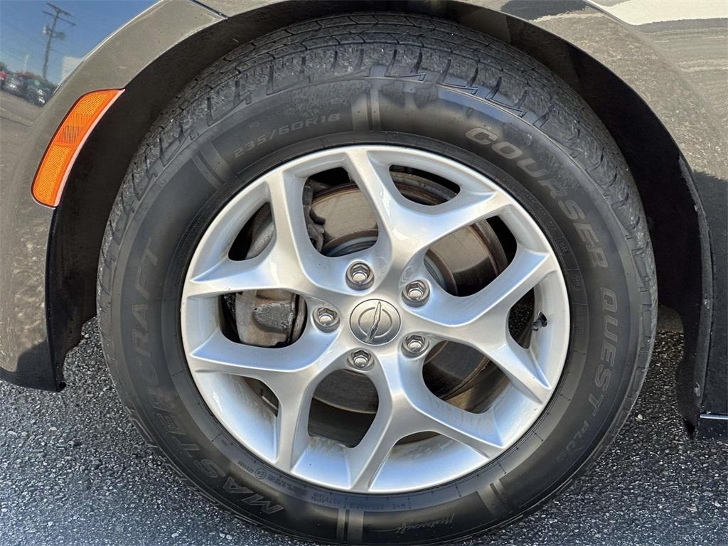 used 2018 Chrysler Pacifica car, priced at $17,995