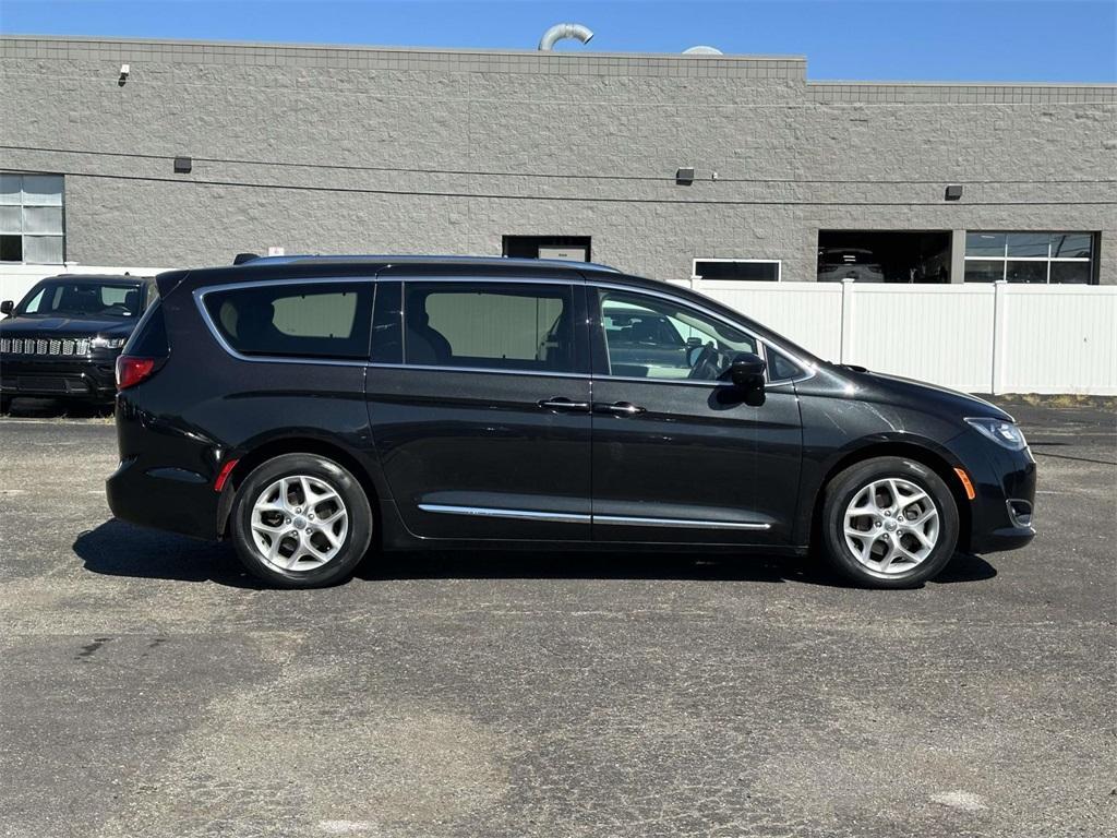 used 2018 Chrysler Pacifica car, priced at $17,995