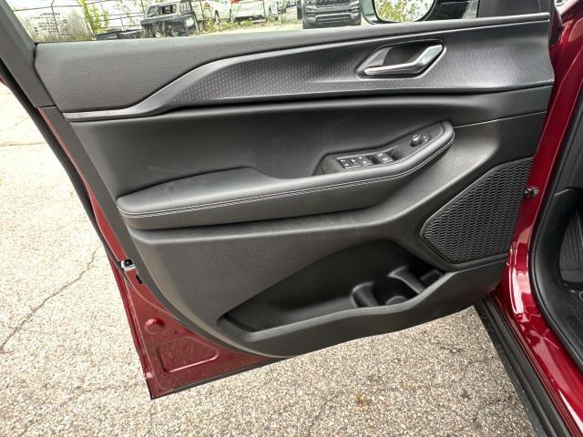 new 2025 Jeep Grand Cherokee L car, priced at $49,023