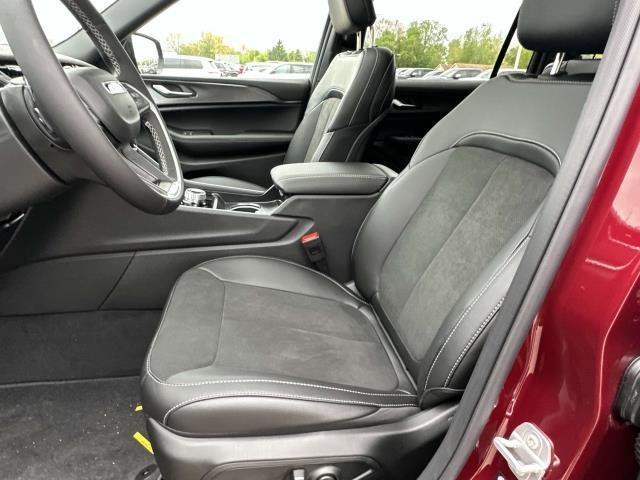 new 2025 Jeep Grand Cherokee L car, priced at $49,023