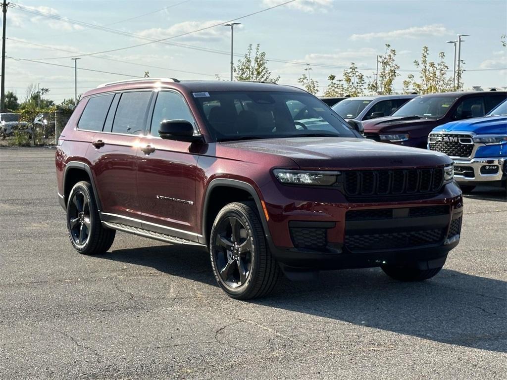 new 2025 Jeep Grand Cherokee L car, priced at $49,811
