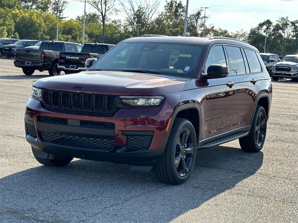 new 2025 Jeep Grand Cherokee L car, priced at $49,811