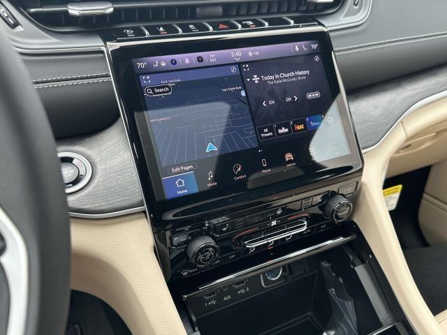 new 2025 Jeep Grand Cherokee car, priced at $53,862