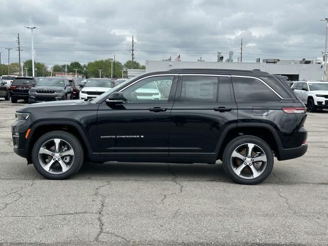 new 2025 Jeep Grand Cherokee car, priced at $53,862