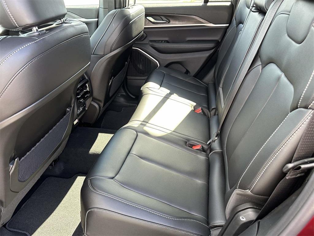 new 2025 Jeep Grand Cherokee car, priced at $53,091