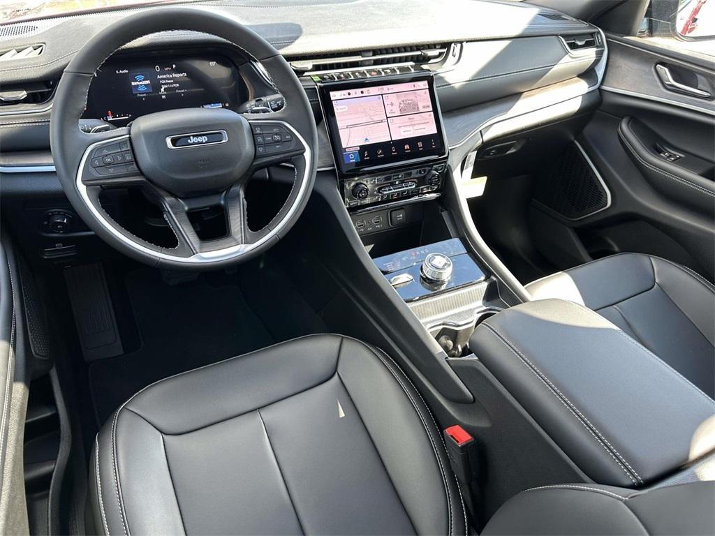 new 2025 Jeep Grand Cherokee car, priced at $53,091