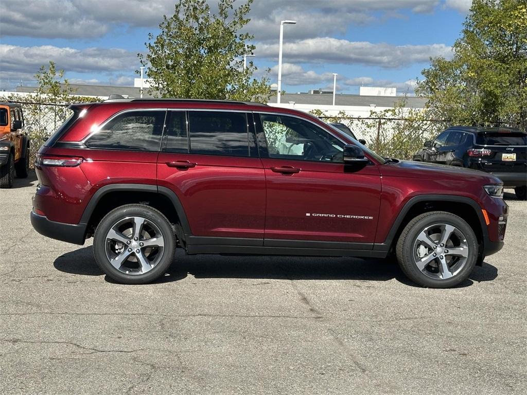 new 2025 Jeep Grand Cherokee car, priced at $53,091