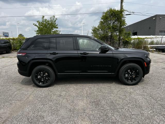 new 2024 Jeep Grand Cherokee car, priced at $46,364