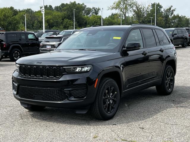 new 2024 Jeep Grand Cherokee car, priced at $46,364