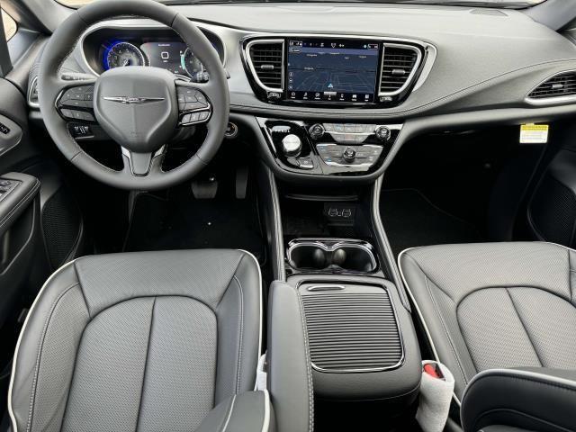 new 2025 Chrysler Pacifica car, priced at $55,706