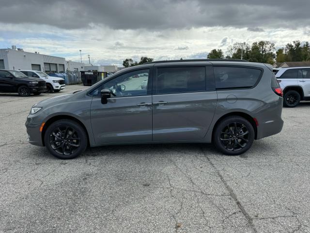 new 2025 Chrysler Pacifica car, priced at $55,706