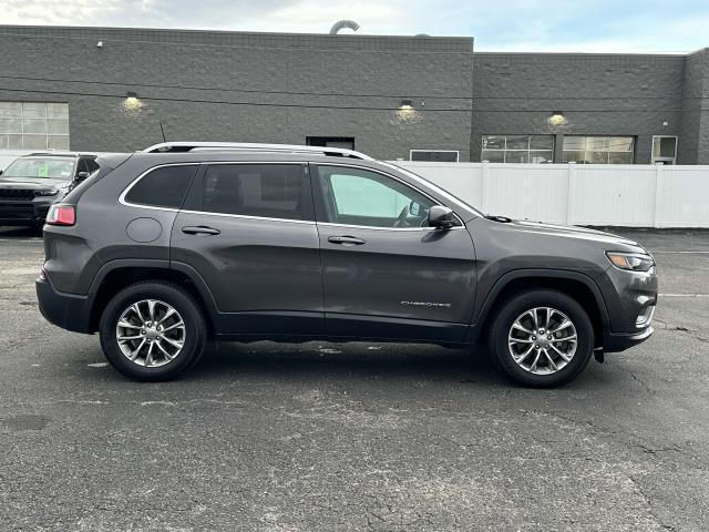 used 2019 Jeep Cherokee car, priced at $16,495