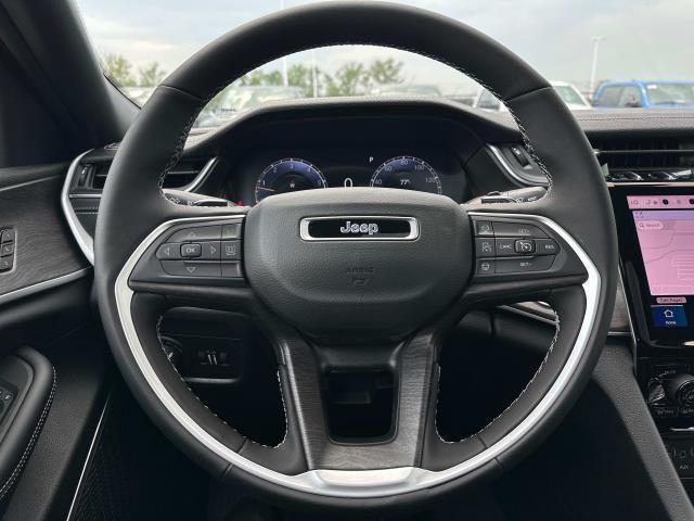 new 2025 Jeep Grand Cherokee car, priced at $53,056