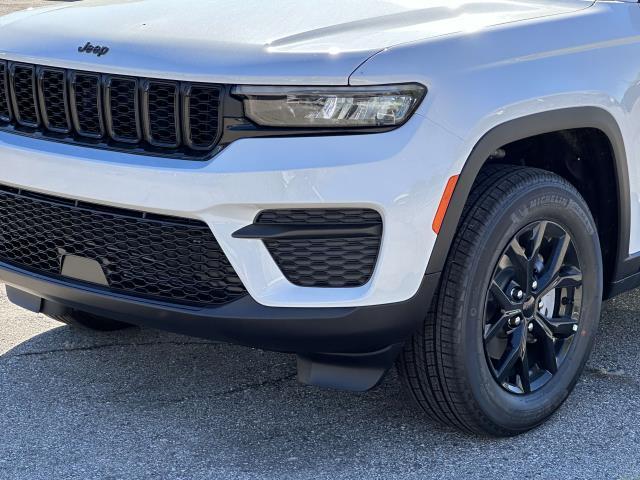 new 2025 Jeep Grand Cherokee car, priced at $44,848