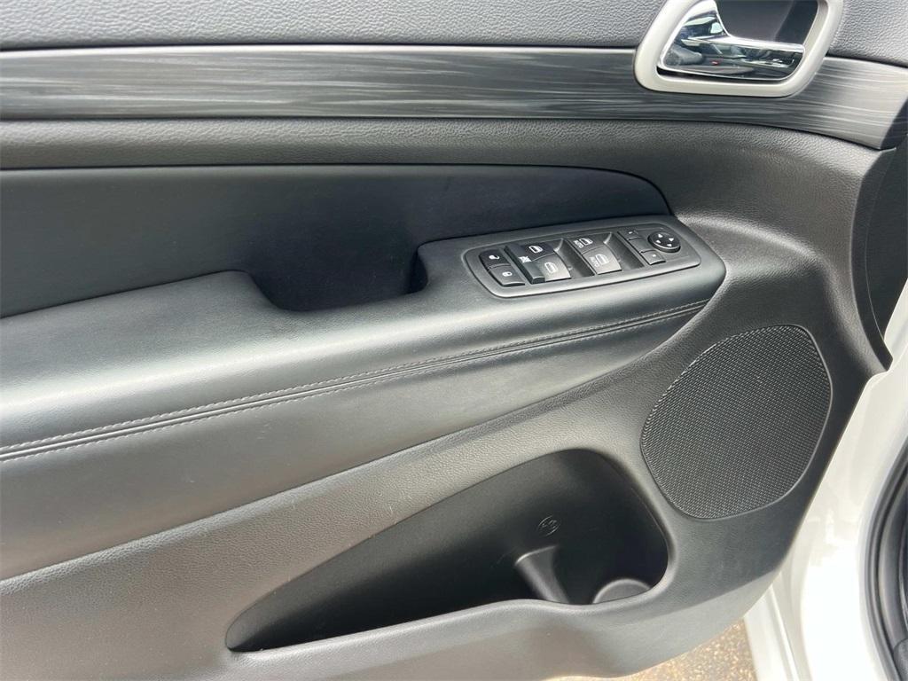 used 2020 Jeep Grand Cherokee car, priced at $24,995