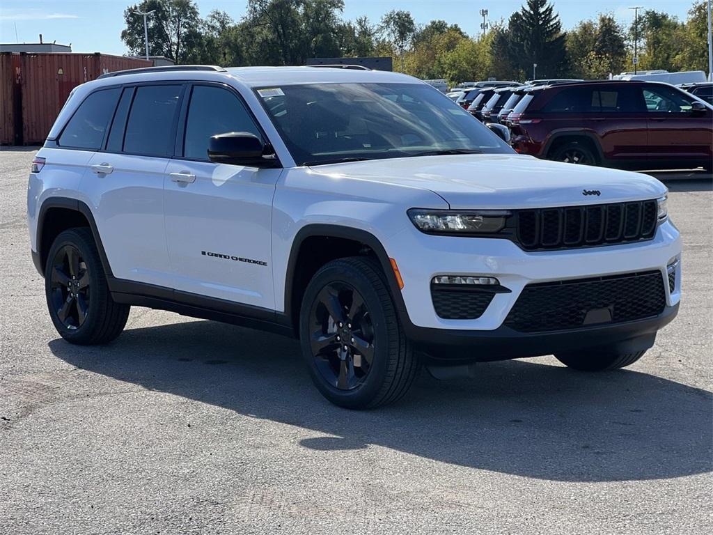 new 2025 Jeep Grand Cherokee car, priced at $48,784