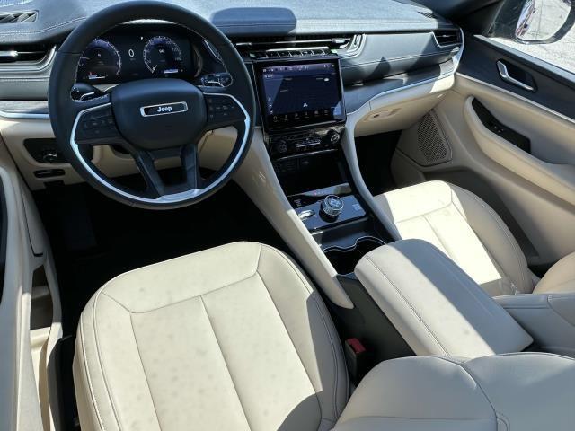 new 2025 Jeep Grand Cherokee car, priced at $52,966