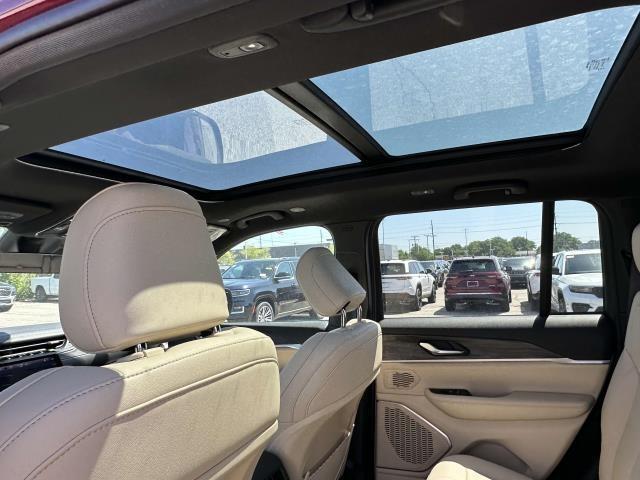 new 2025 Jeep Grand Cherokee car, priced at $52,966