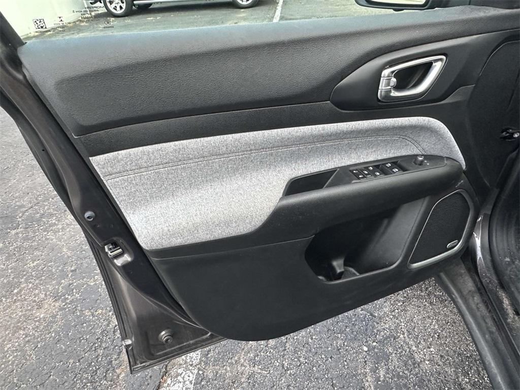 used 2022 Jeep Compass car, priced at $22,995