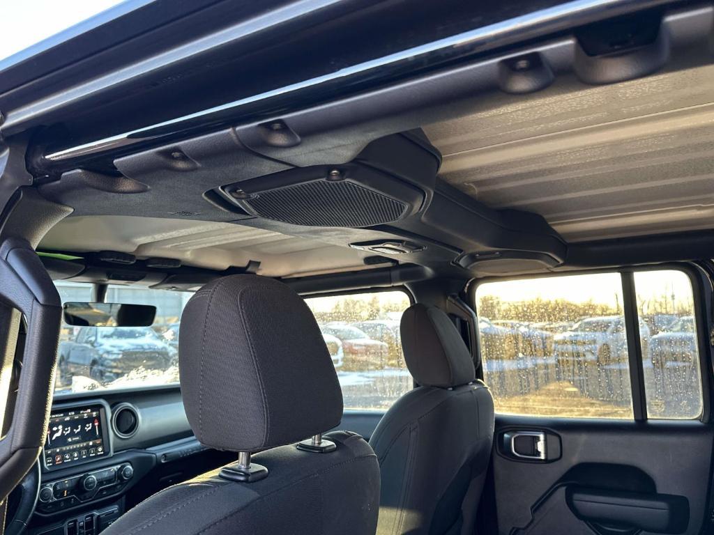 used 2022 Jeep Wrangler Unlimited car, priced at $33,995