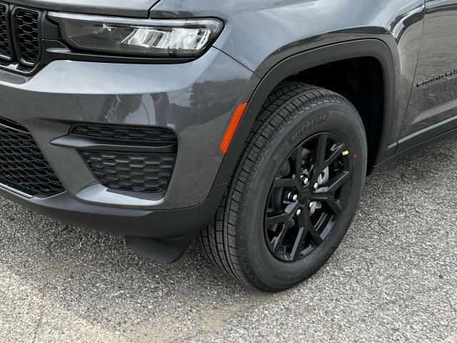 new 2024 Jeep Grand Cherokee car, priced at $46,364