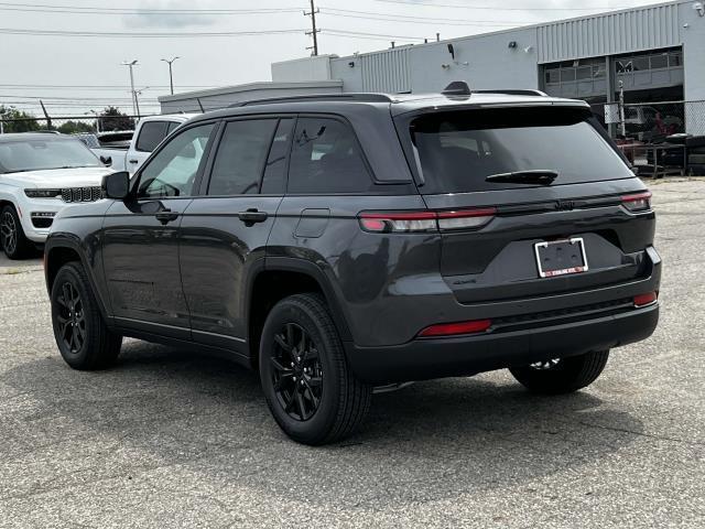 new 2024 Jeep Grand Cherokee car, priced at $46,364