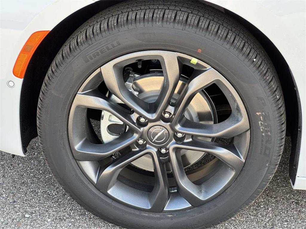 new 2026 Chrysler Pacifica car, priced at $46,312