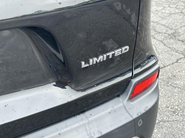 used 2021 Jeep Cherokee car, priced at $25,995