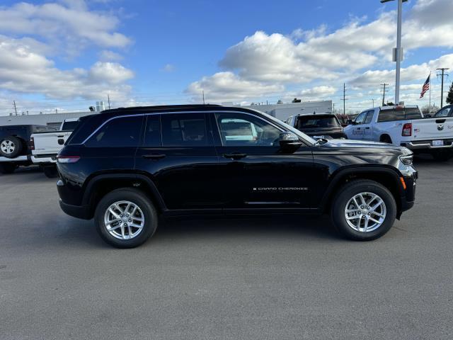 new 2025 Jeep Grand Cherokee car, priced at $43,082