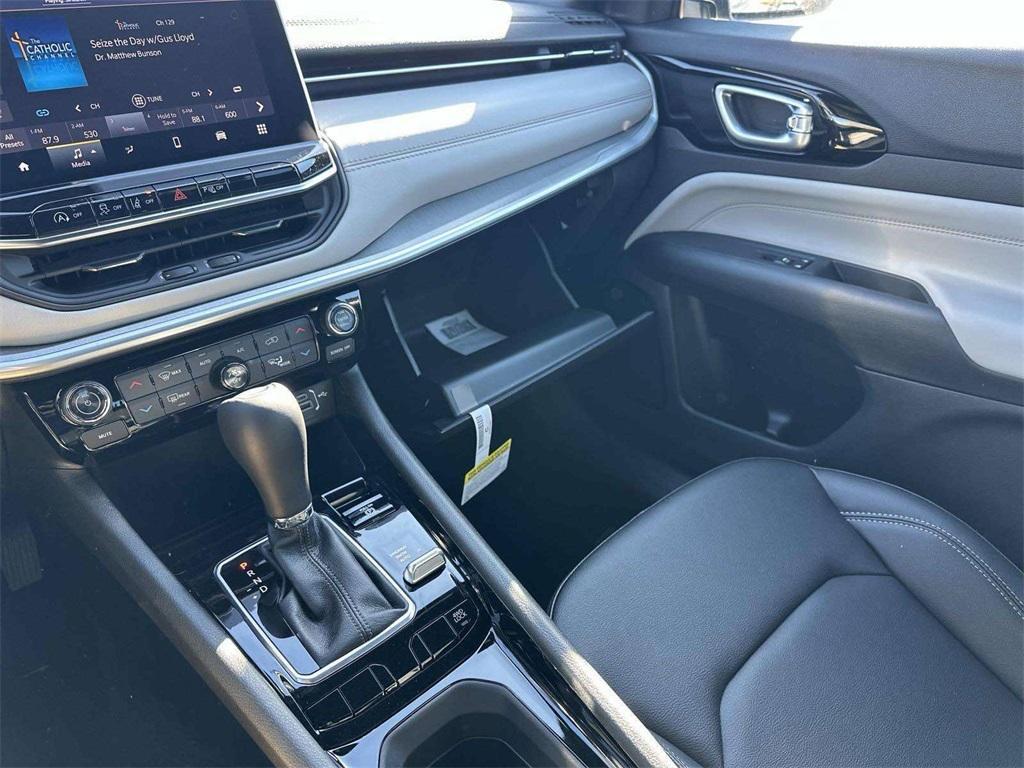 new 2026 Jeep Compass car, priced at $35,129