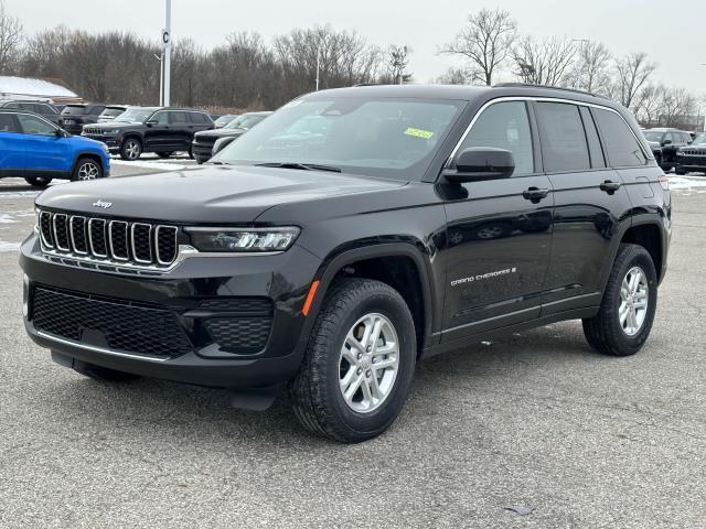 new 2025 Jeep Grand Cherokee car, priced at $42,406