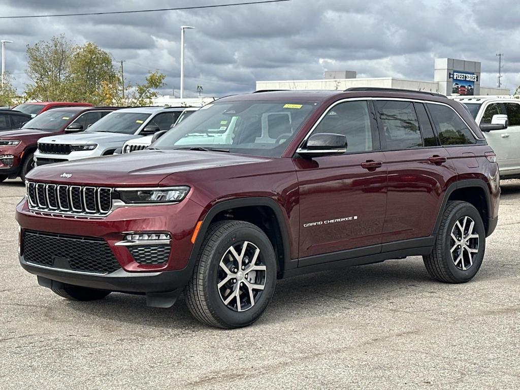 new 2025 Jeep Grand Cherokee car, priced at $49,130